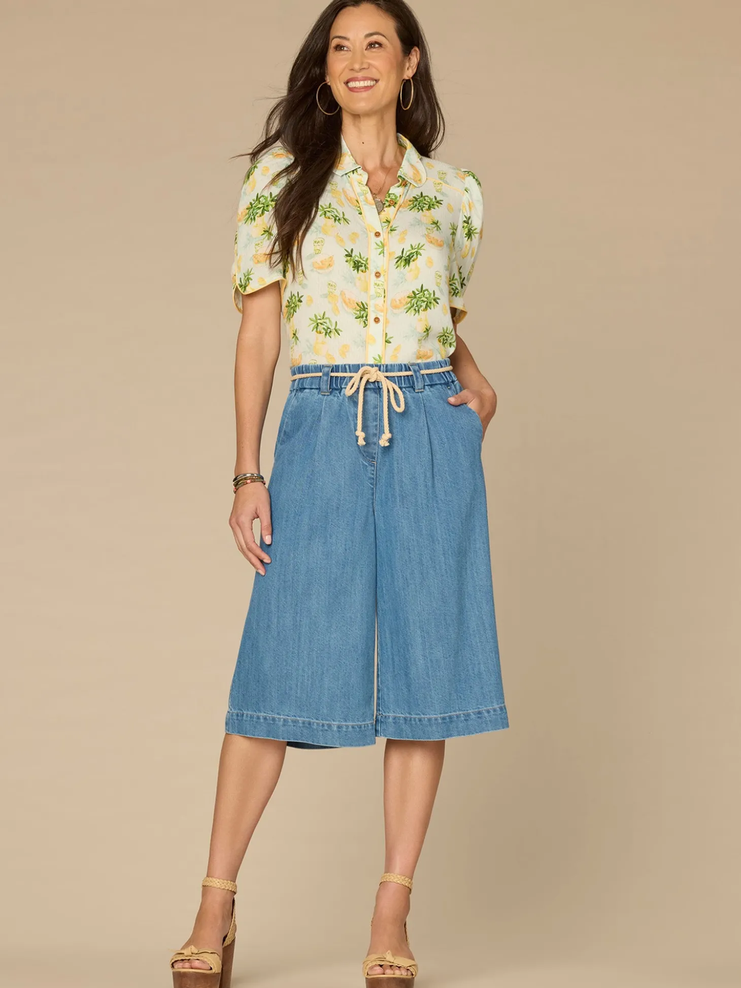 Above Elbow Puff Sleeve Scallop Collar Button Down Printed Woven Top