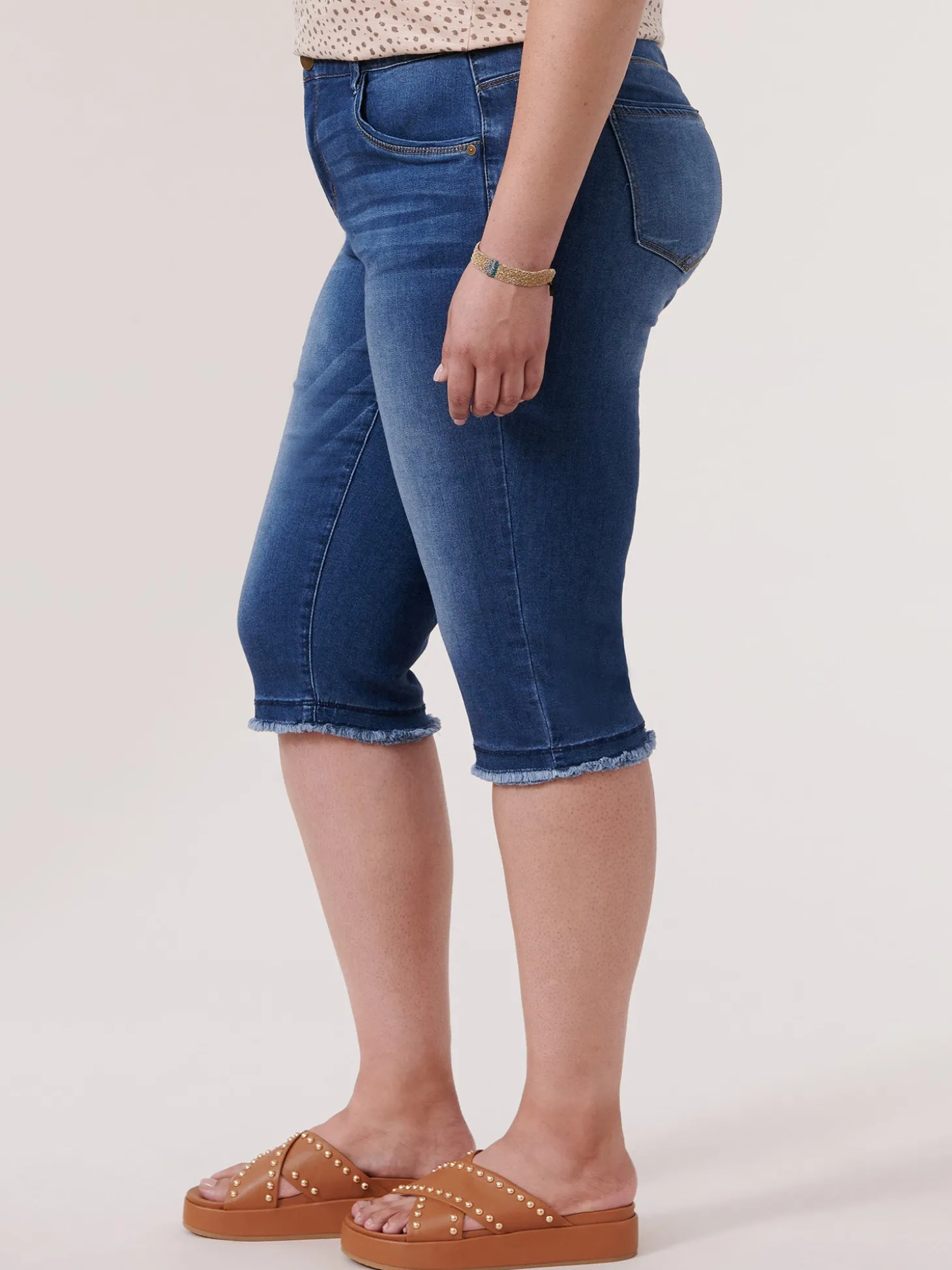 "Ab"solution® Blue Denim Fray Hem Plus Skimmer Capri