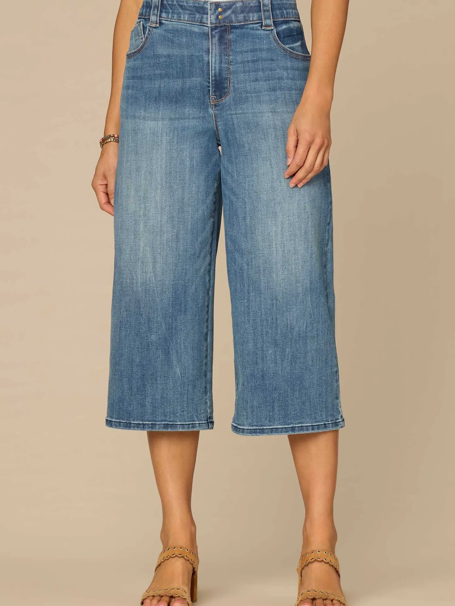 "Ab"solution® High Rise Hook and Bar Relaxed Capri Jeans