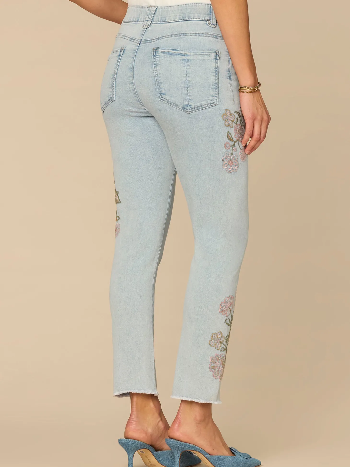 “Ab”solution® High Rise Seamless Embroidered Petite Ankle Skimmer Jean