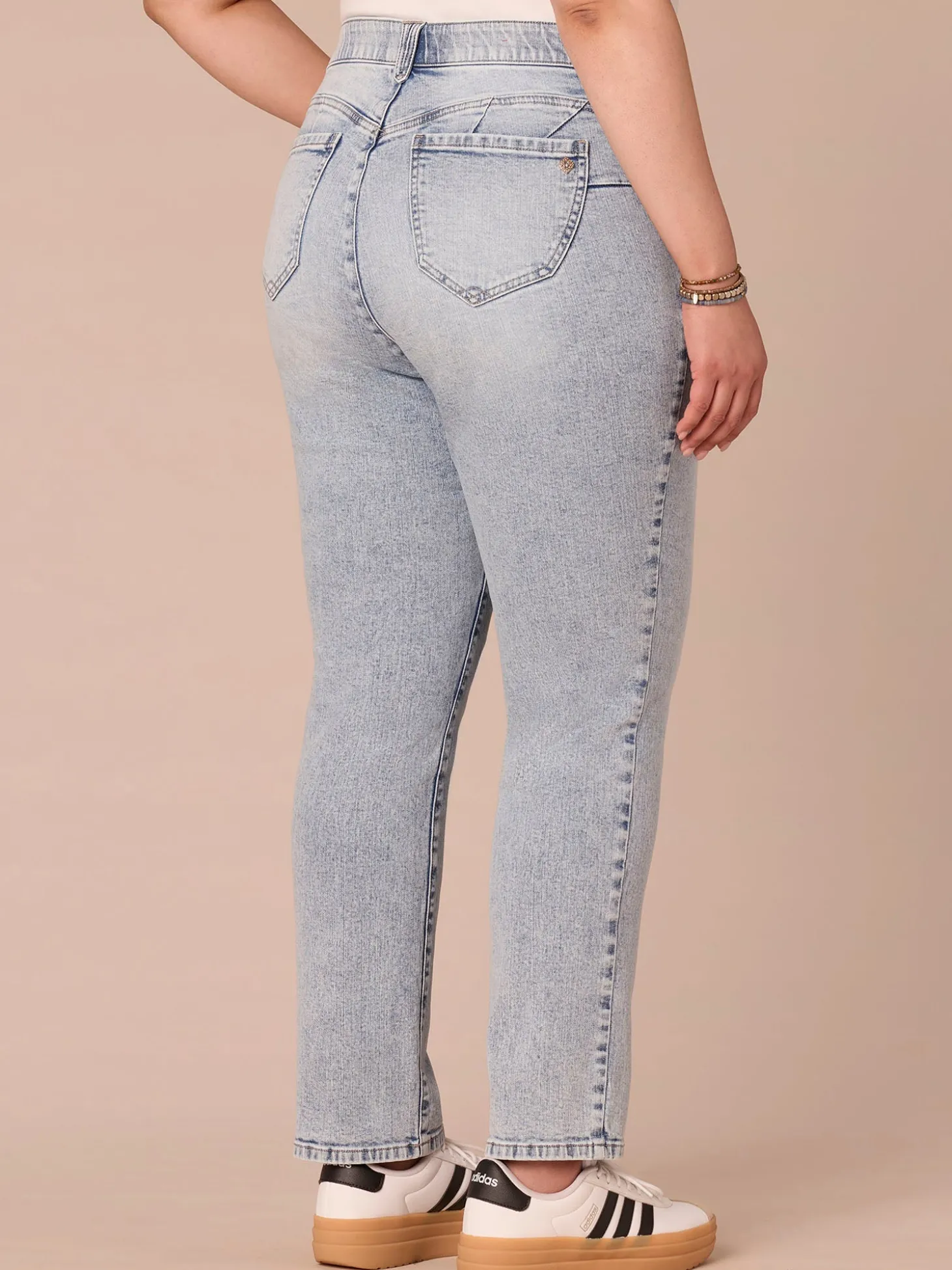 “Ab”solution® Mid-Rise Booty Lift Plus Size Straight Leg Jeans
