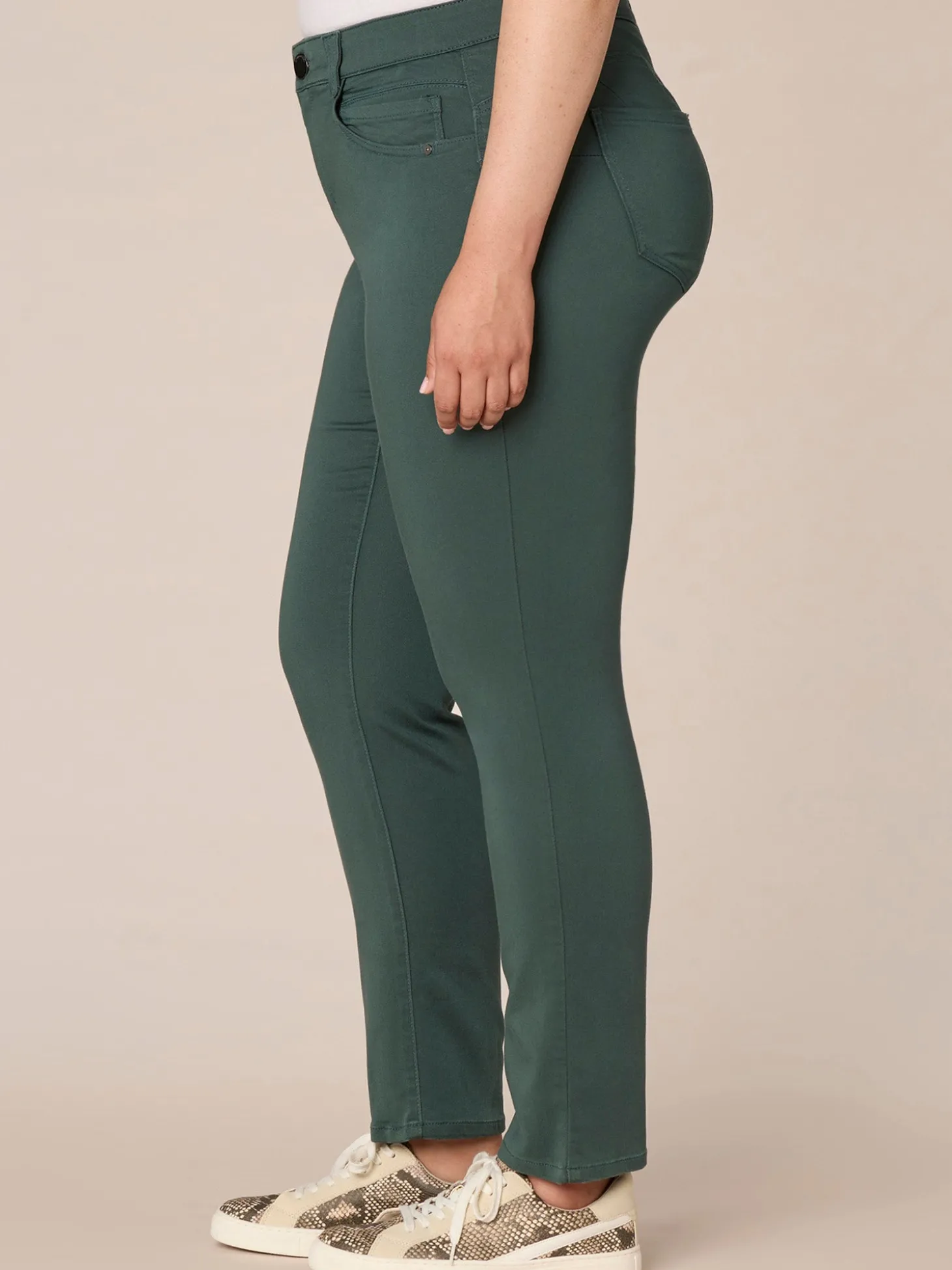 "Ab"solution® Mid-Rise Booty Lift Straight Leg Plus Size Colored Jeans