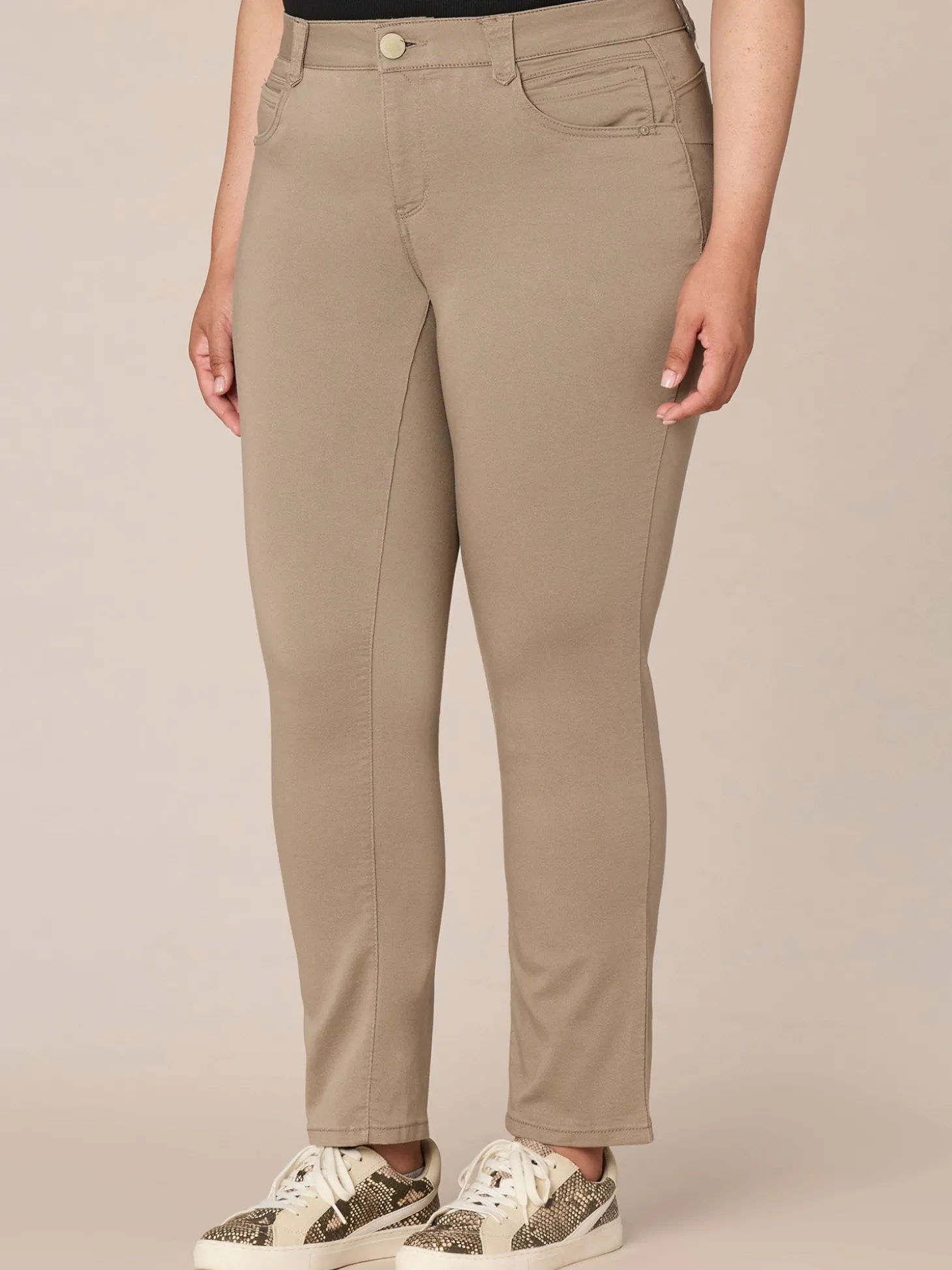 "Ab"solution® Mid-Rise Booty Lift Straight Leg Plus Size Colored Jeans