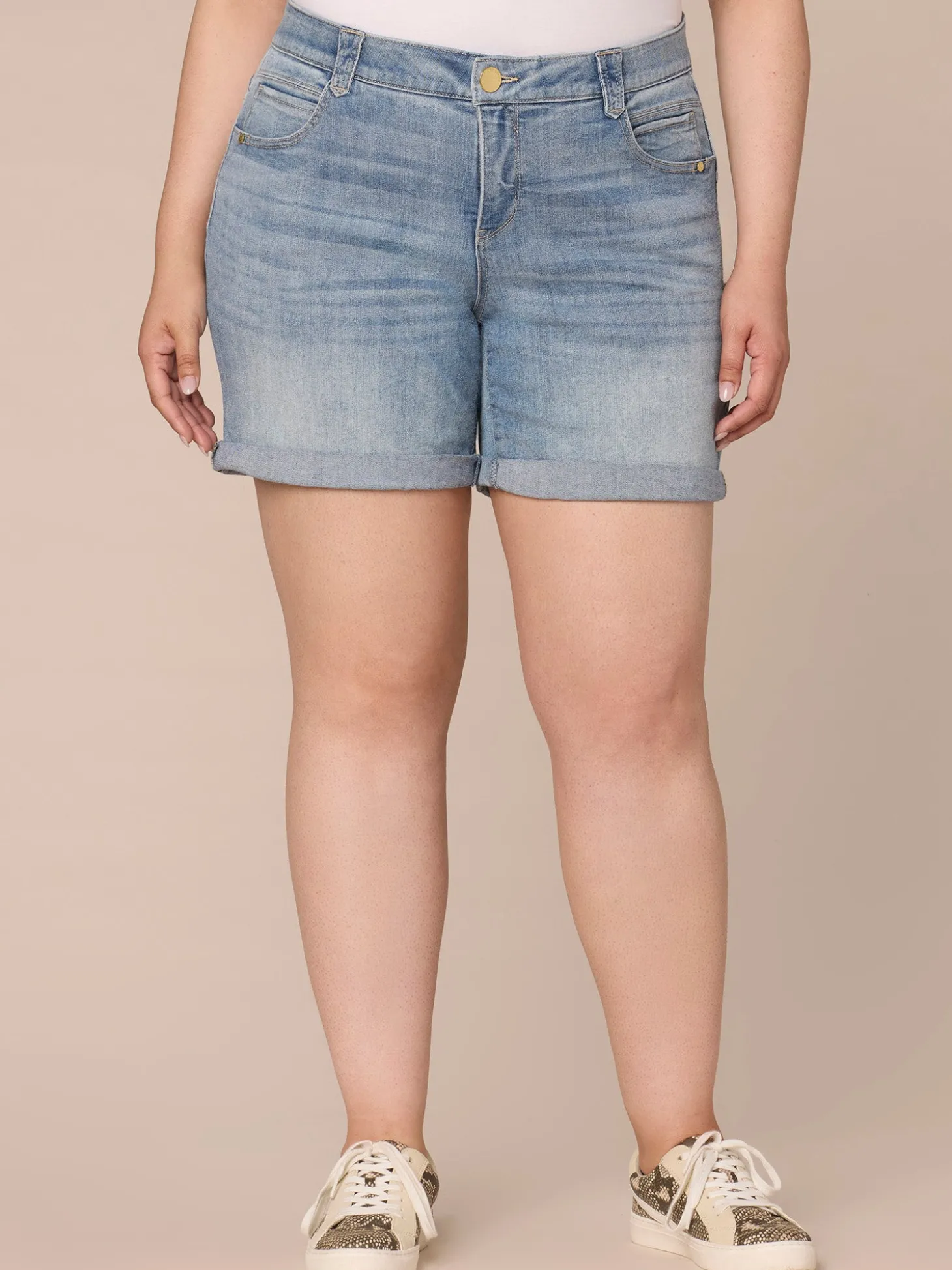 "Ab"solution Mid-Rise 7-Inch Inseam Plus Size Shorts with Roll Cuff