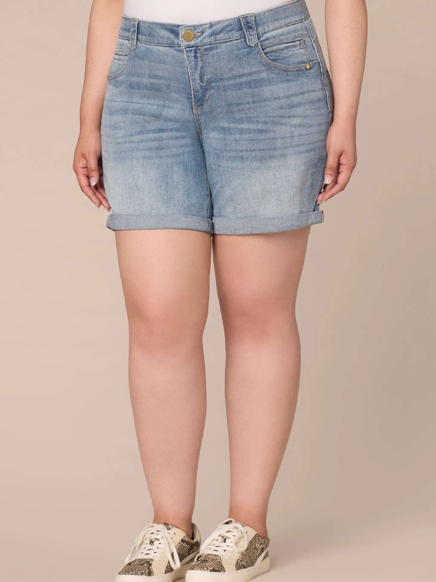 "Ab"solution Mid-Rise 7-Inch Inseam Plus Size Shorts with Roll Cuff