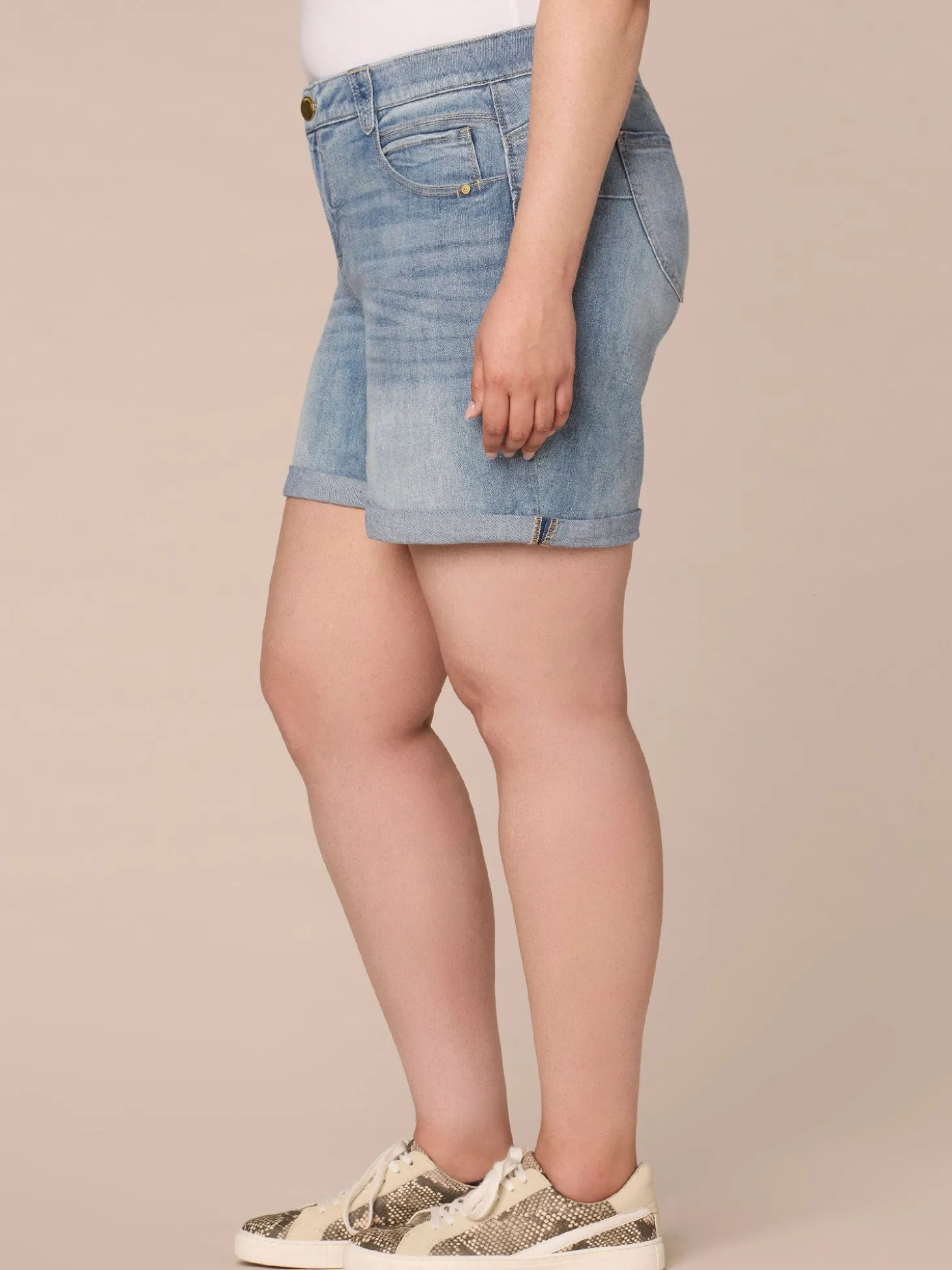 "Ab"solution Mid-Rise 7-Inch Inseam Plus Size Shorts with Roll Cuff