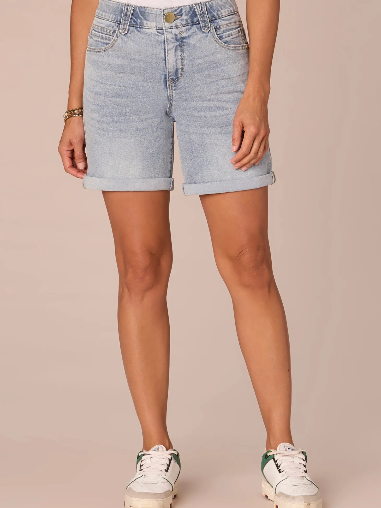 "Ab"solution Mid-Rise 7-Inch Inseam Shorts with Roll Cuff