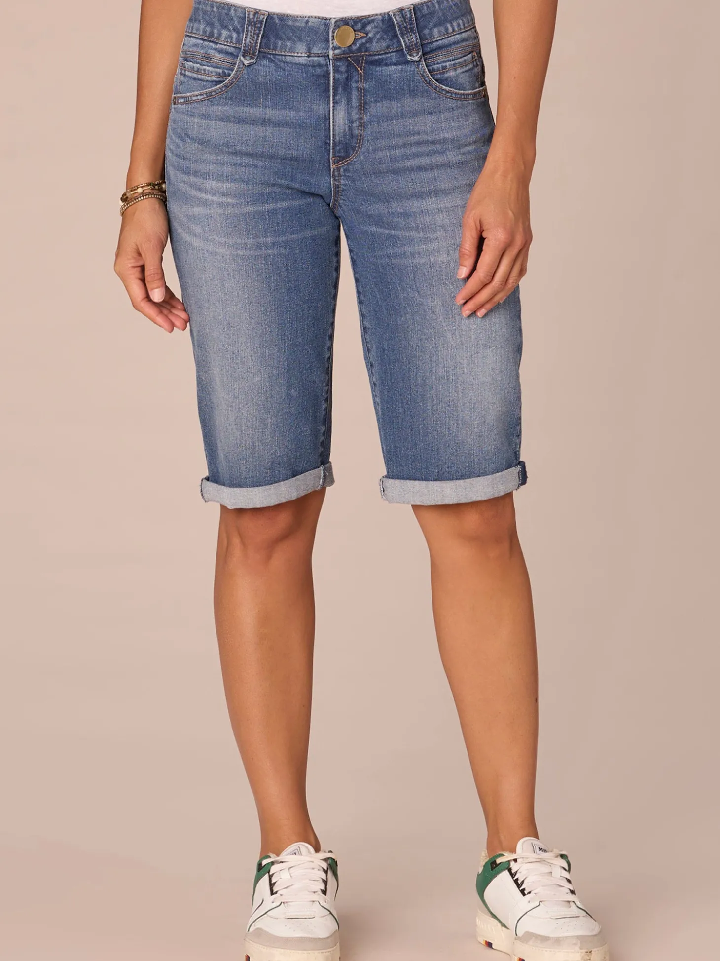"Ab"solution Mid-Rise Petite Bermuda Shorts with Angled Dart Seams