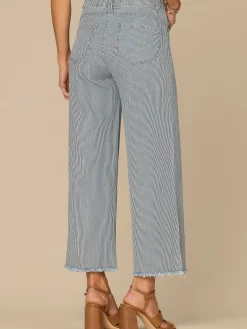 “Ab”solution® Skyrise Round Up Striped Petite Wide Leg Boyfriend Jean