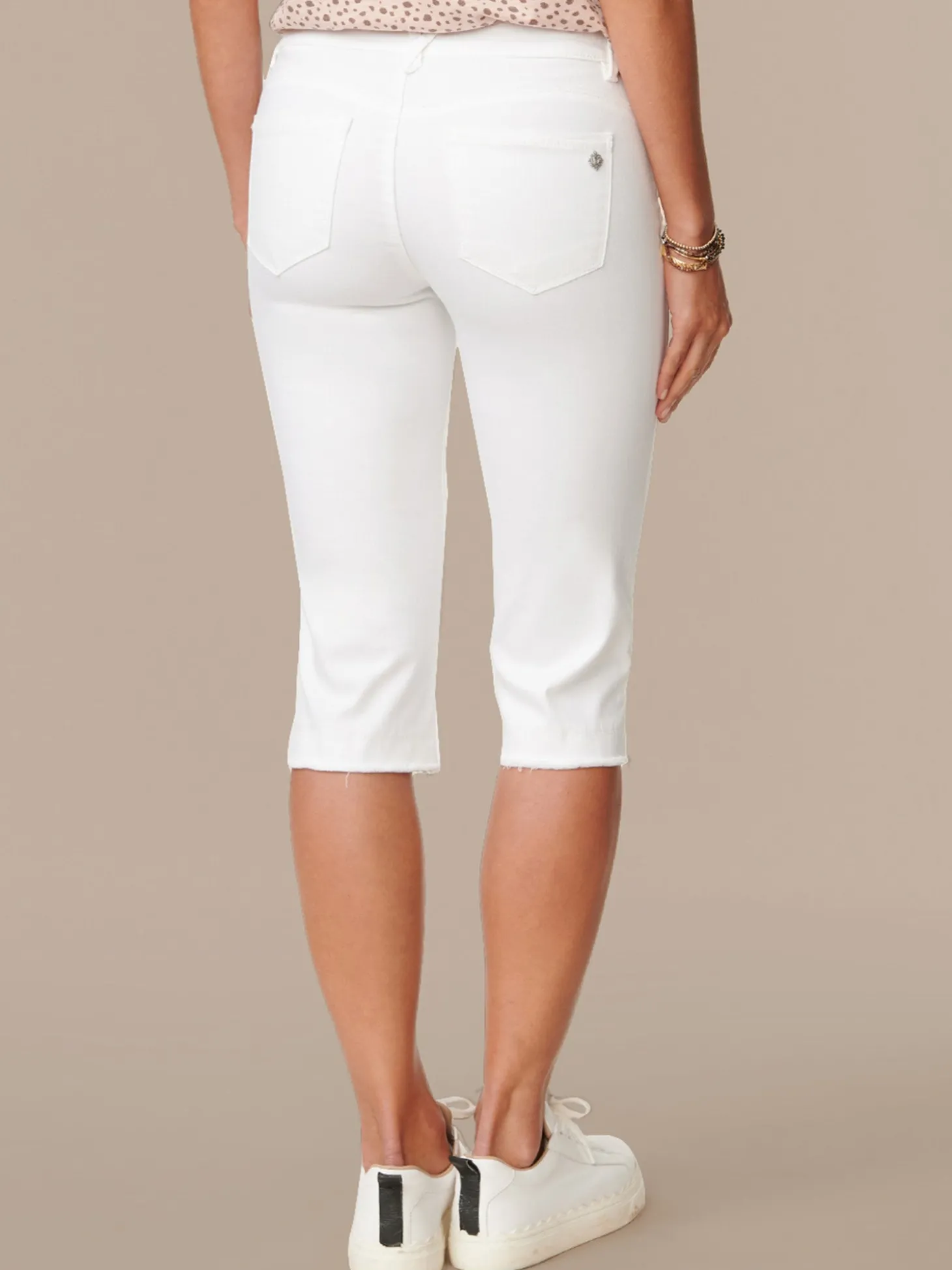 "Ab"solution® White Skimmer Capri