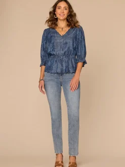 Below Elbow Lantern Sleeve V-Neck Scallop Edge Peplum Woven Top