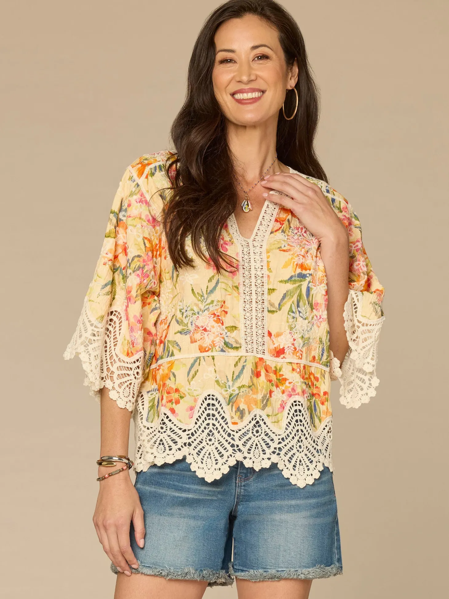 Below Elbow Sleeve V-Notch Neck Scallop Peplum Hem Peplum Petite Woven Top