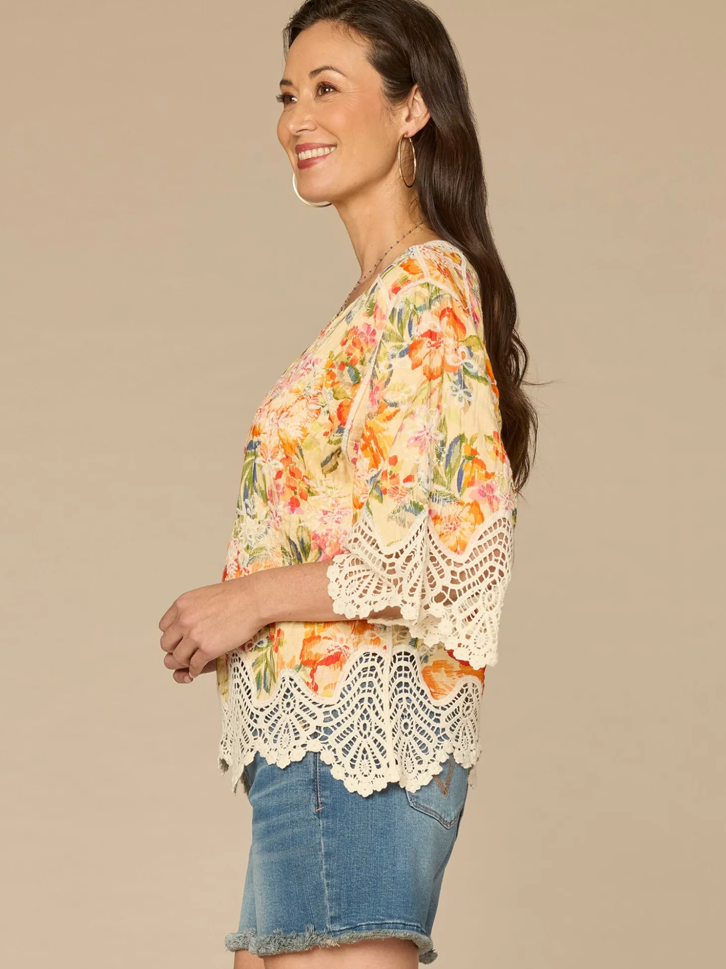 Below Elbow Sleeve V-Notch Neck Scallop Edge Peplum Hem Woven Top