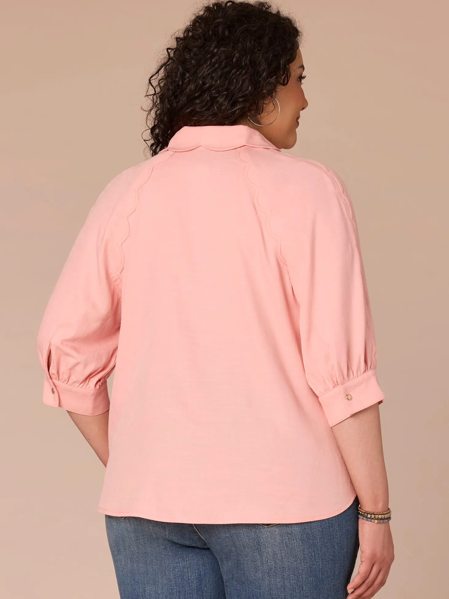 Below Elbow V-Neck Snap Front Plus Size Woven Shirt with Scallop Edge