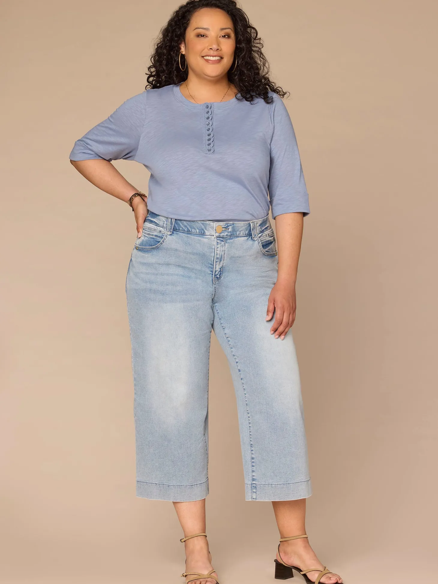 Elbow Roll Cuff Sleeve Scoop Neck Crochet Placket Plus Size Knit Top