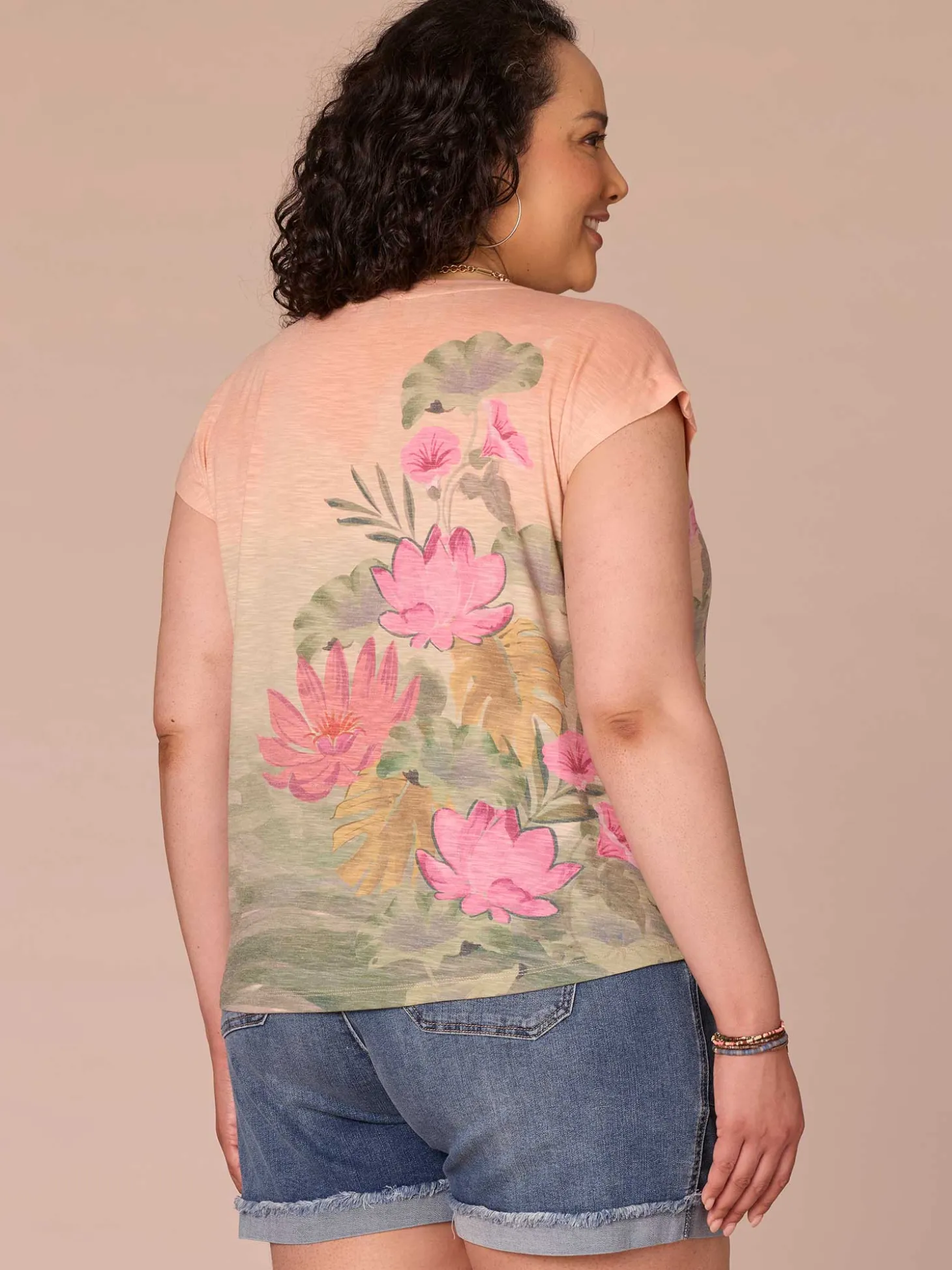 Extended Cap Sleeve Scoop Neck Knot Hem Printed Plus Size Knit Top