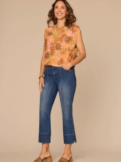 Extended Shoulder Sleeve Boat Neck Printed Bubble Hem Petite Knit Top