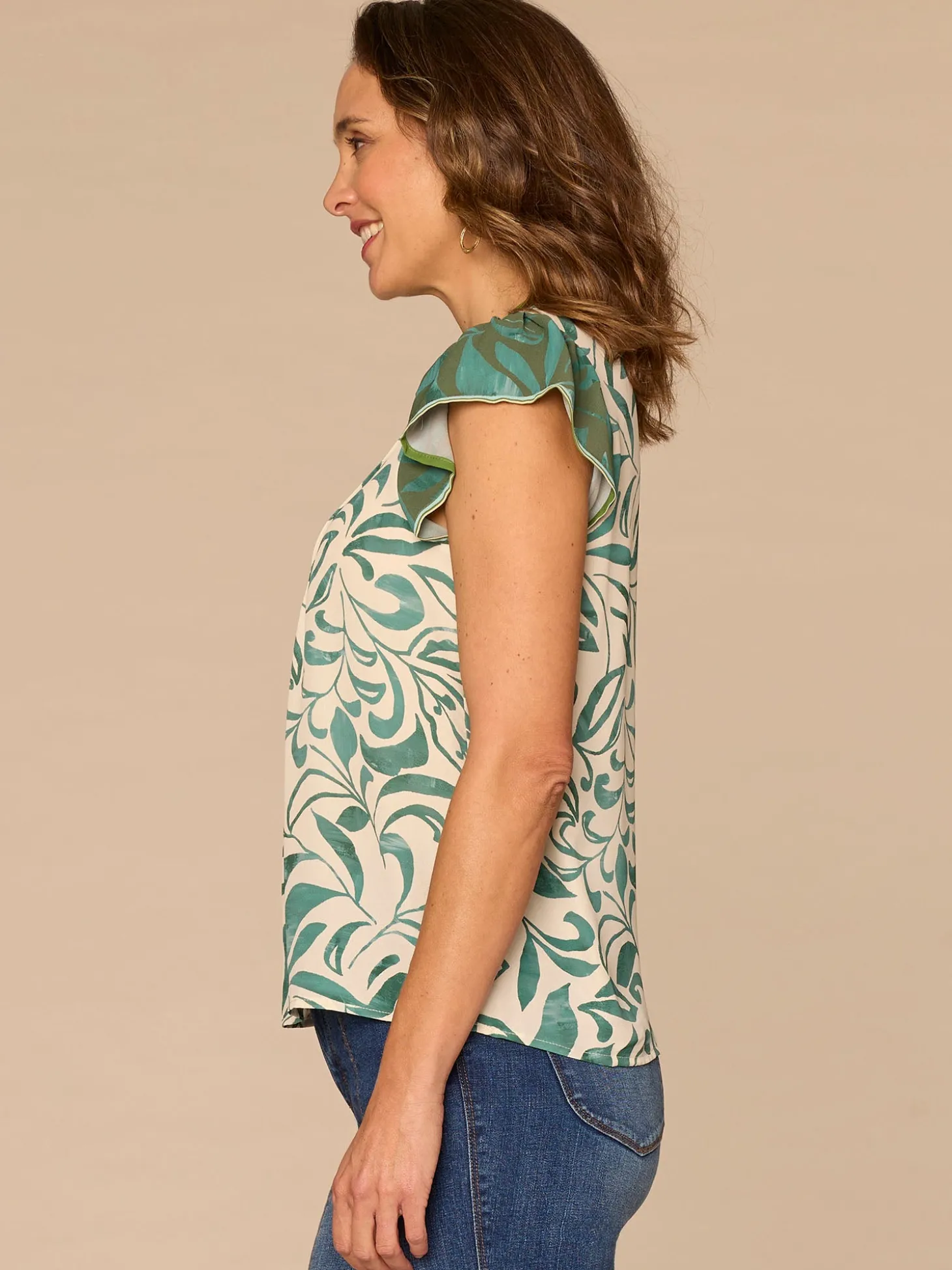 Flutter Cap Sleeve Split V-Neck Pintuck Front Printed Petite Woven Top