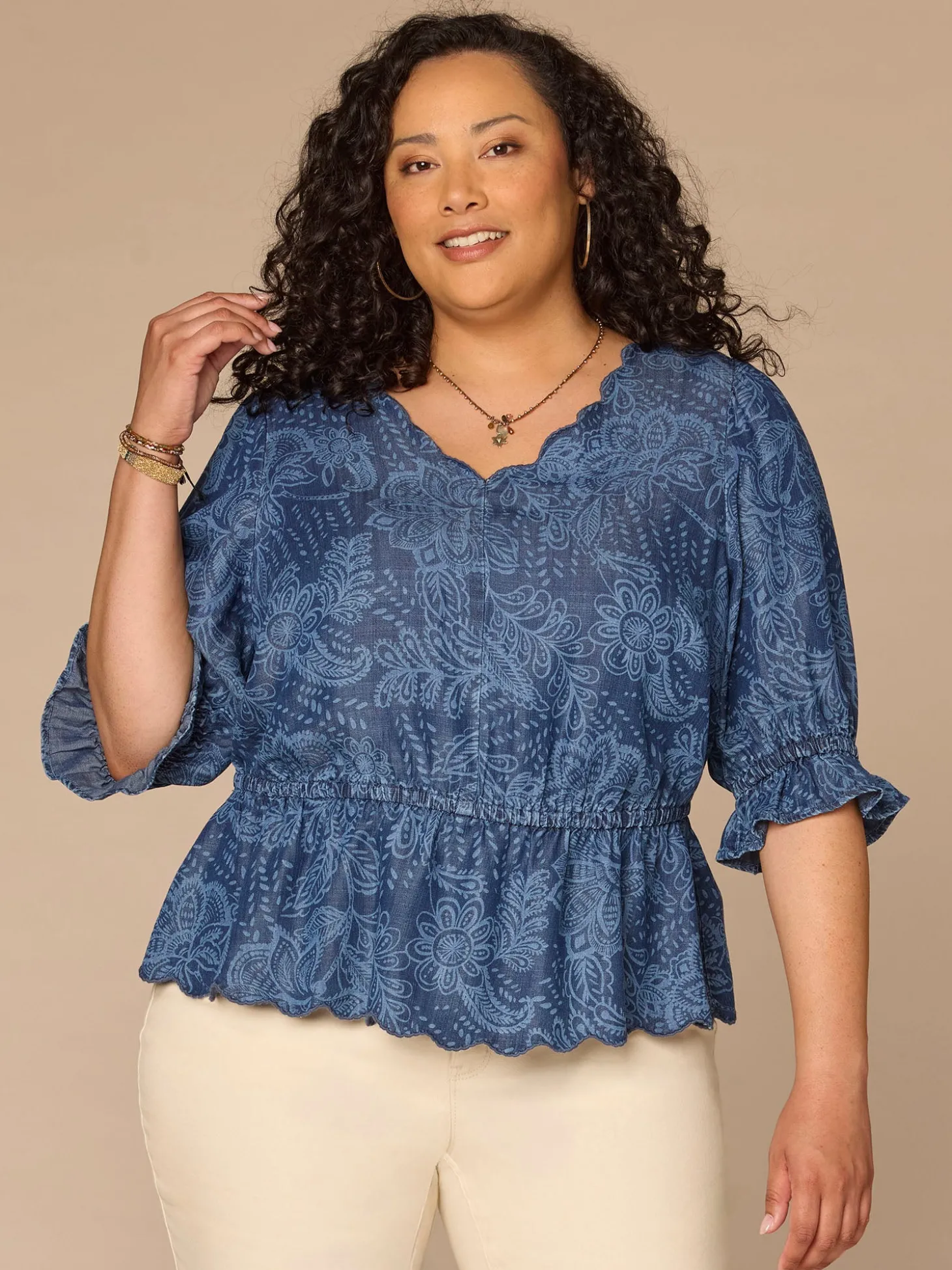 Lantern Sleeve V-Neck Scallop Printed Lyocell Plus Size Woven Top