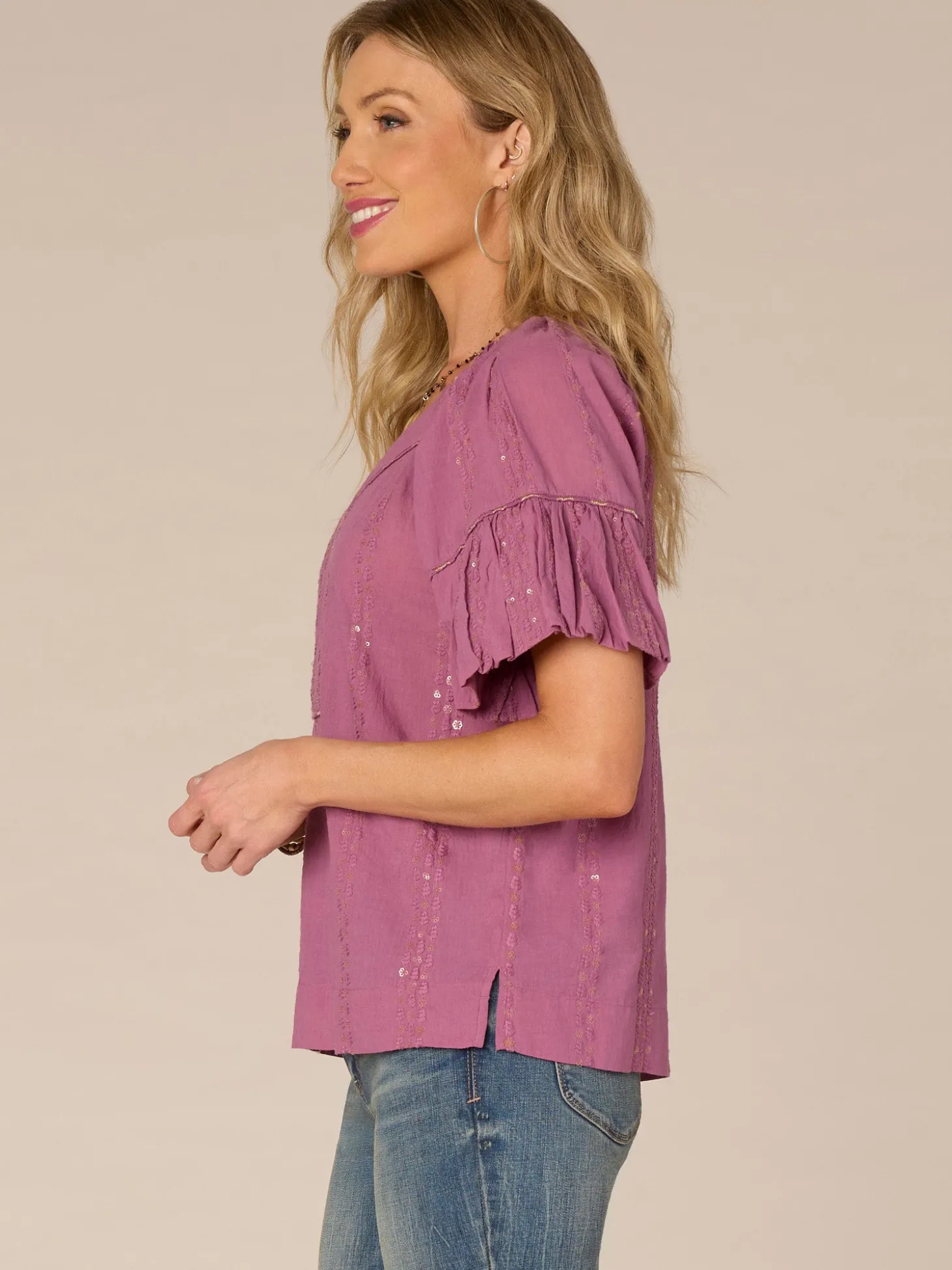 Short Bubble Sleeve Spliced V-Neck Embroidered Woven Top