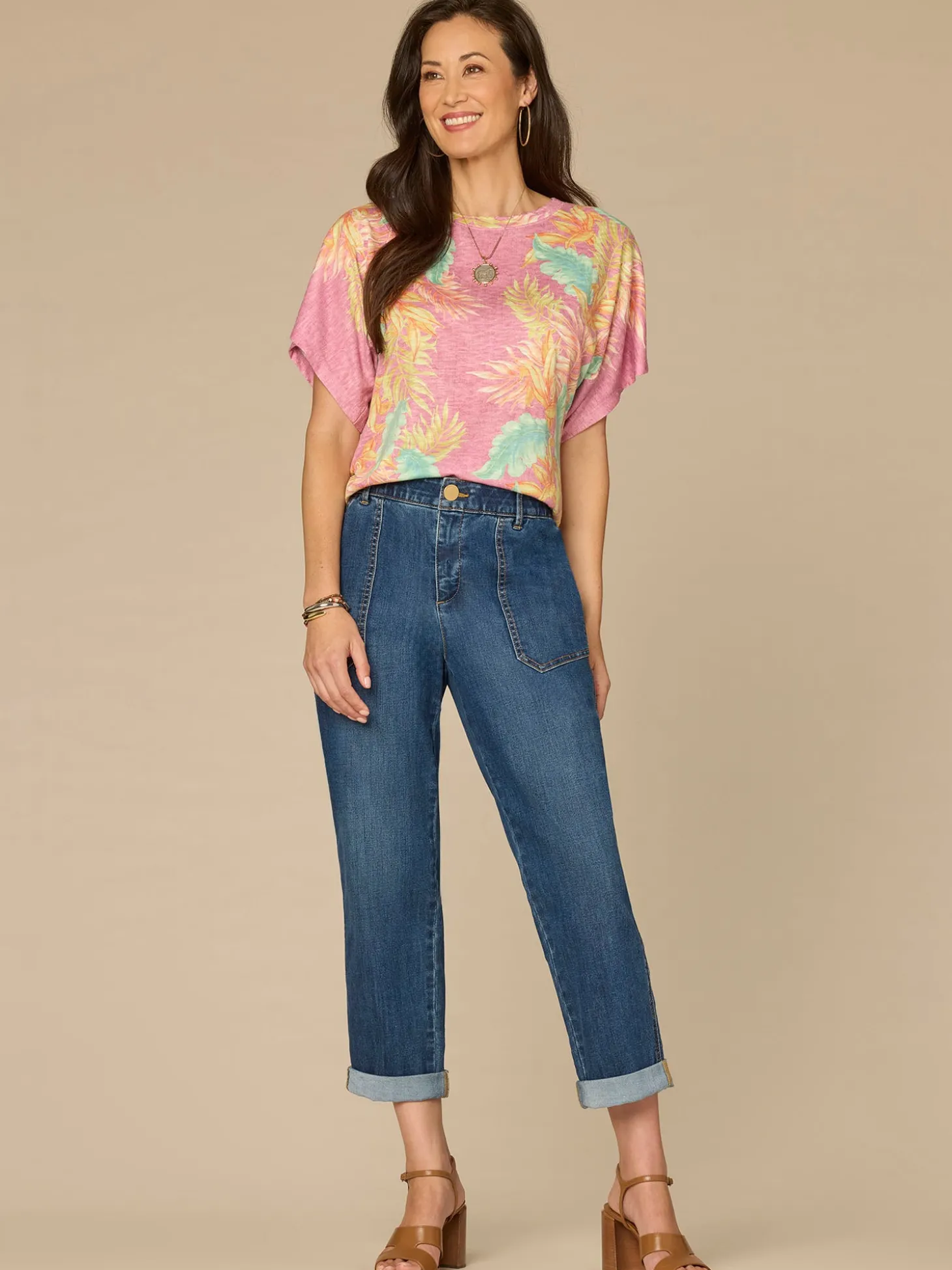 Short Dolman Sleeve Scallop Scoop Neck Placement Print Knit Top