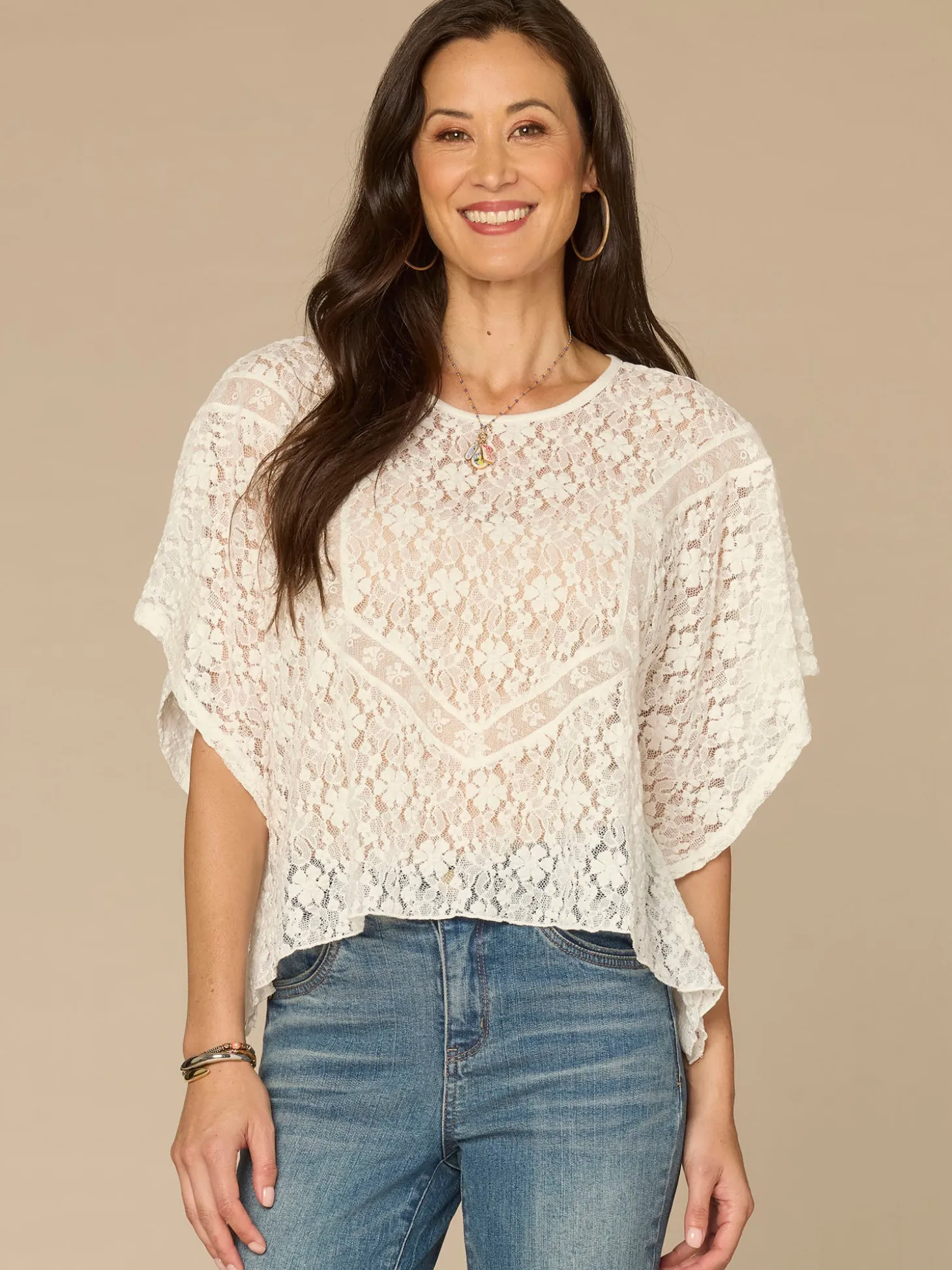Short Sleeve Scoop Neck All Over Lace Knit Poncho