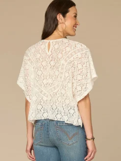 Short Sleeve Scoop Neck All Over Lace Petite Knit Poncho
