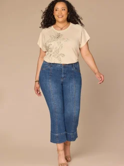 Short Sleeve Scoop Neck Embroidered Plus Size Knit Boyfriend Tee