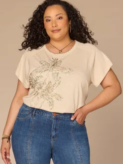 Short Sleeve Scoop Neck Embroidered Plus Size Knit Boyfriend Tee