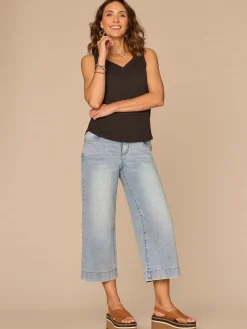 Sleeveless Sweetheart Neck Shell Tuck Embroidered Knit Tank Top